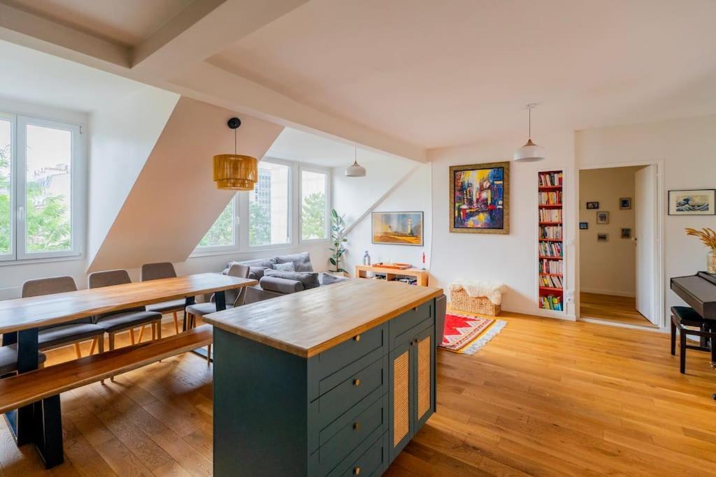 Apartment Modern Loft With Terrace In *